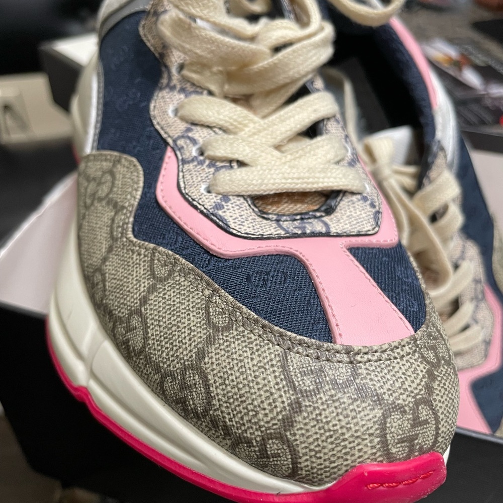 GUCCI WOMEN'S GG RHYTON SNEAKER 36/6 US - $900+